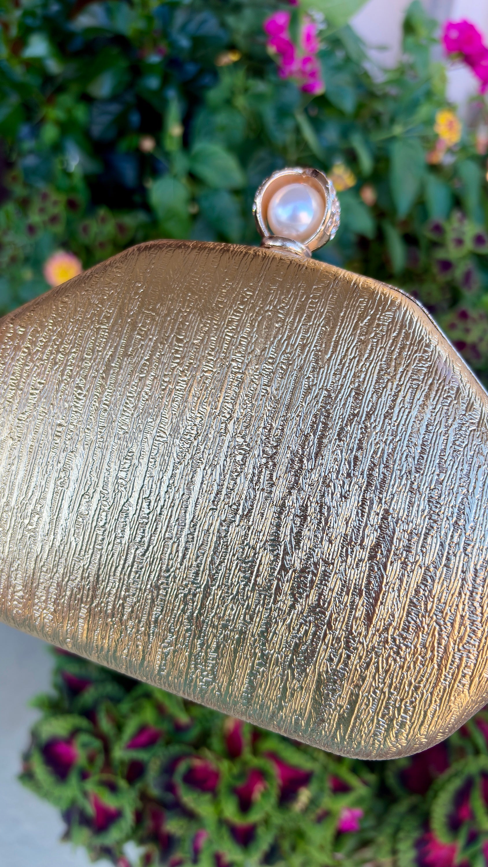 Pearl Clasp Clutch